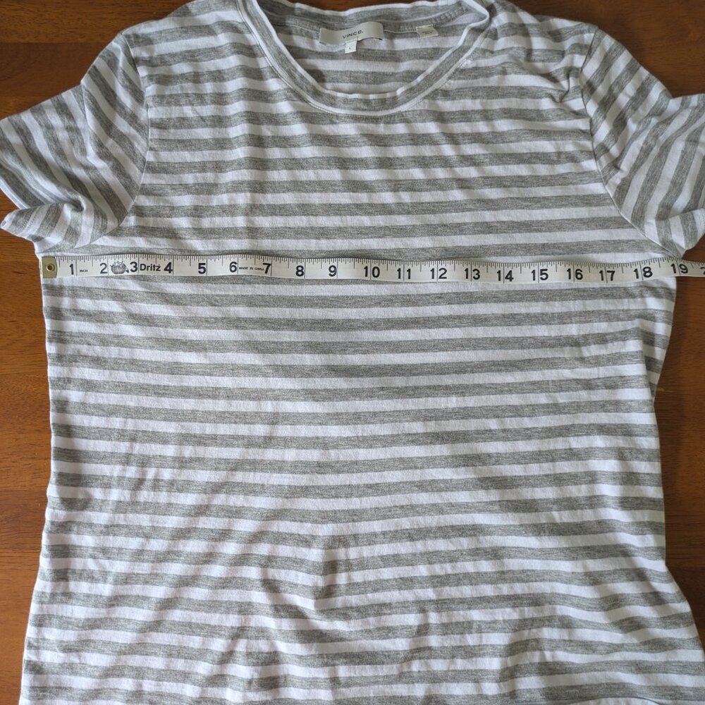 Vince grey and white striped tshirt - Picture 4 of 4
